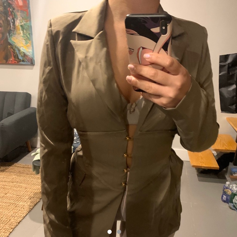Beige nude blazer